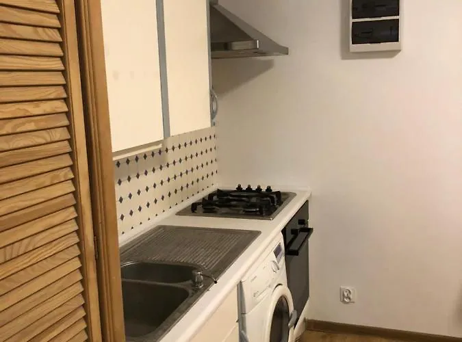 Small Prime Location *